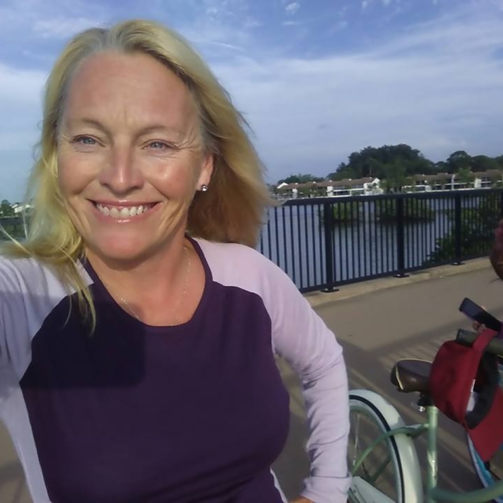 Meet your Posher, Debbie